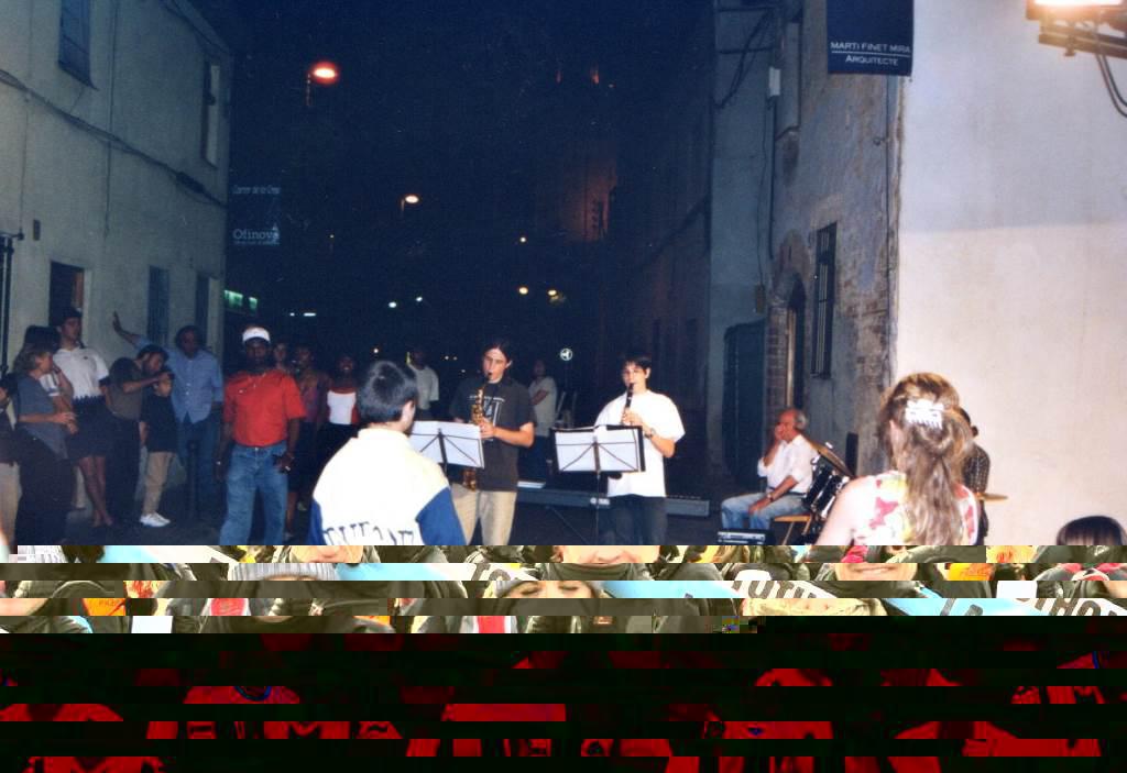 La msica va protagonitzar diversos moments de la nit / Foto: Cedida per Canals Galeria d'Art