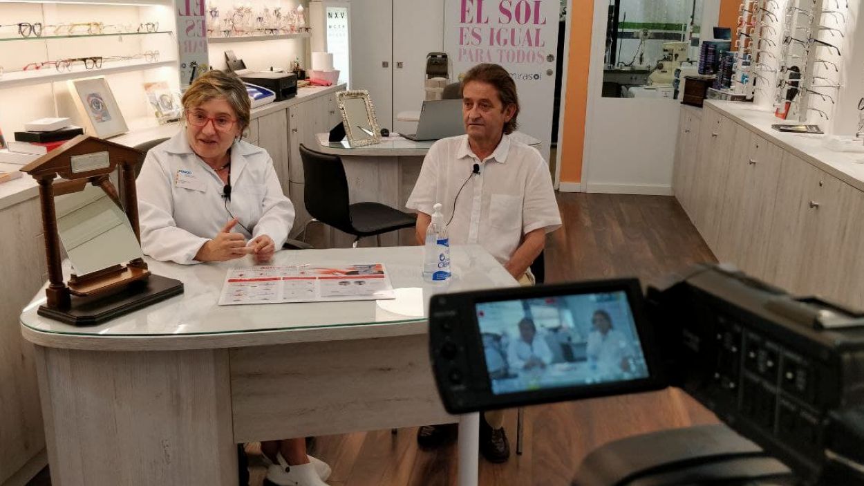 Mireia Soler i Jordi Martínez atenent Cugat Mèdia / Foto: Cugat Mèdia