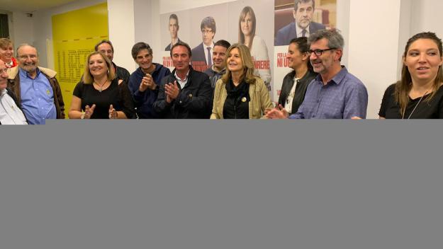 Junts ha aprofitat l'avinentesa per inaugurar el seu nou local, al carrer del Doctor Murillo / Foto: Cugat Mèdia