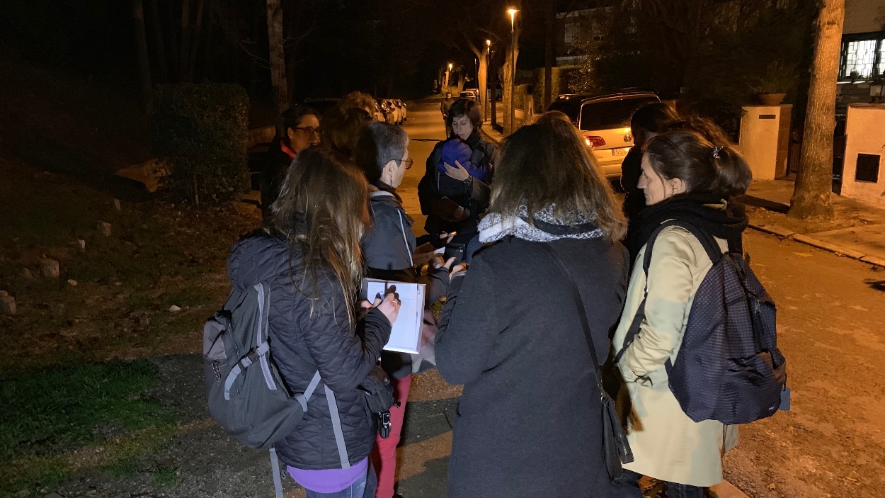 Una desena de dones participa a la segona marxa exploratòria / Foto: Cugat Mèdia