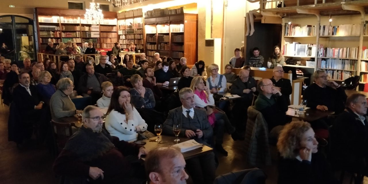 La sala El Siglo s'ha omplert amb motiu de la presentació / Foto: Cugat Mèdia