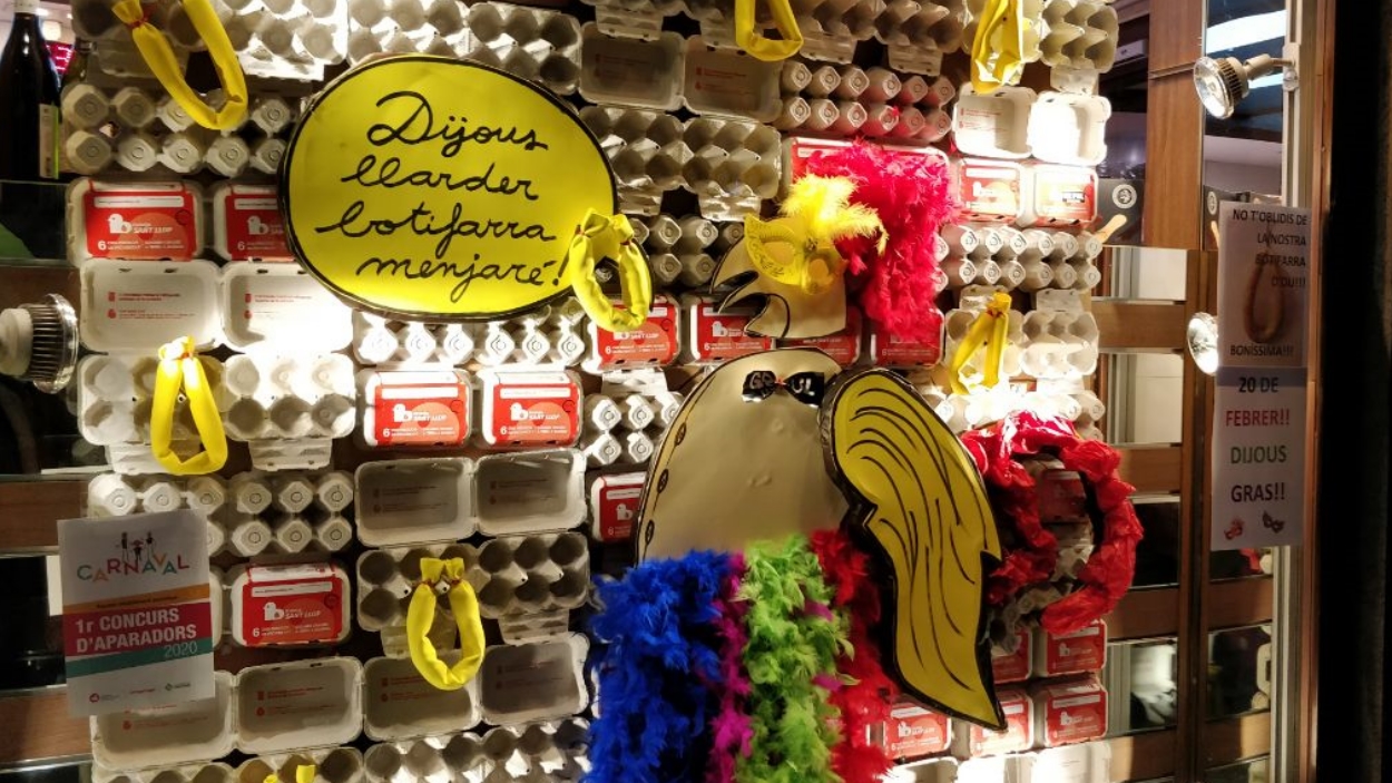 La xarcuteria Gríful, a la plaça de Pere San, s'ha endut el segon premi / Foto: Cugat Mèdia