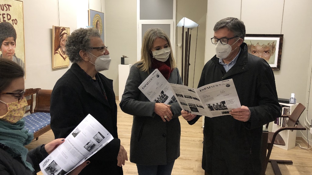 Lluís Ribas amb l'alcaldessa, Mireia Ingla, la tinenta d'alcaldia Esther Madrona i l'exalcalde Lluís Recoder / Foto: Cugat Mèdia